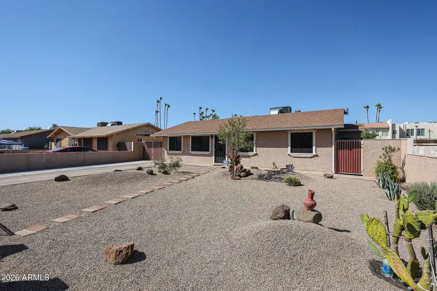 4332 W Clarendon Avenue, Phoenix, AZ 85031 - #3