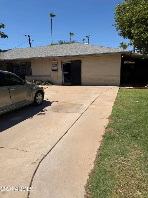 8218 E Edgemont Avenue, Scottsdale, AZ 85257