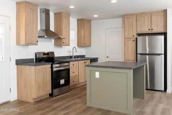 8601 N 71st Avenue #119, Glendale, AZ 85301