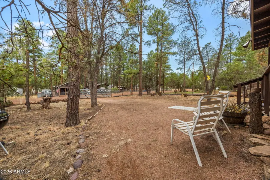 2164 S Woods Drive, Overgaard, AZ 85933 - #2