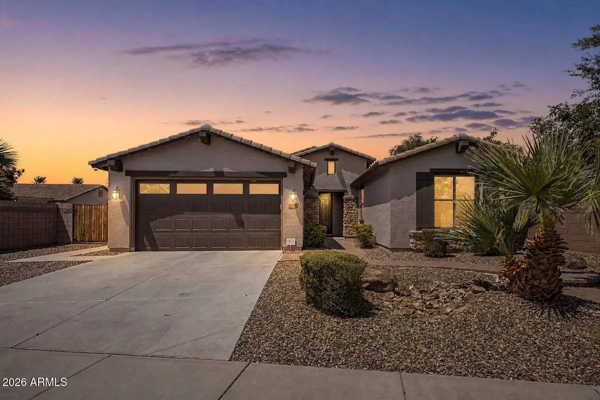 590 W Powell Way, Chandler, AZ 85248 - #1