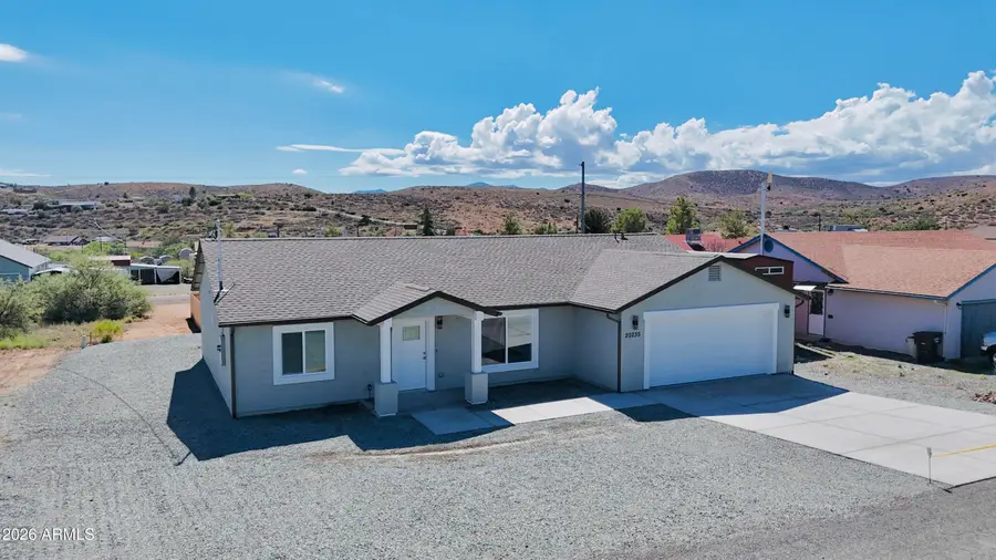 20235 E Mesa Verde Road, Mayer, AZ 86333 - #2