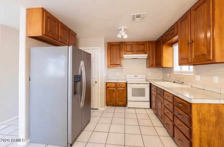 42 S Vineyard --, Mesa, AZ 85210 - #3
