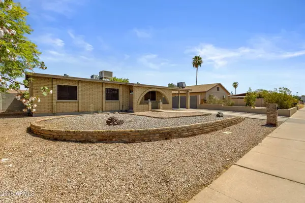 1902 E Emerald Avenue, Mesa, AZ 85204