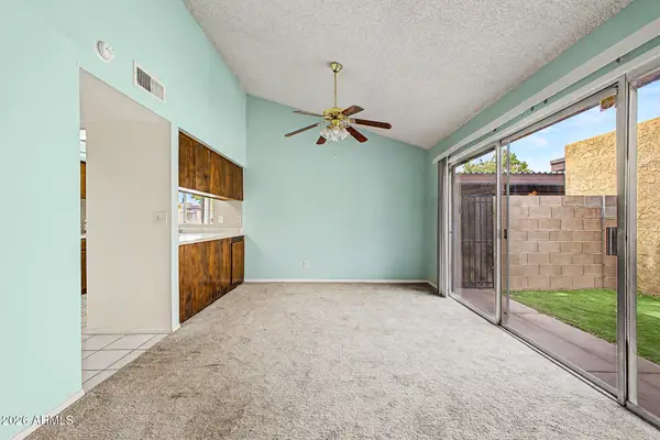 827 S Hacienda Drive, Tempe, AZ 85281