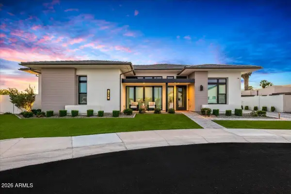 5770 S Loback Lane, Gilbert, AZ 85298