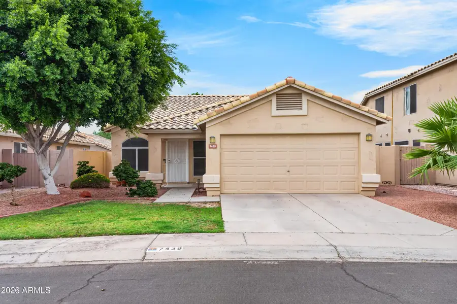 7439 W Louise Drive, Glendale, AZ 85310 - #2