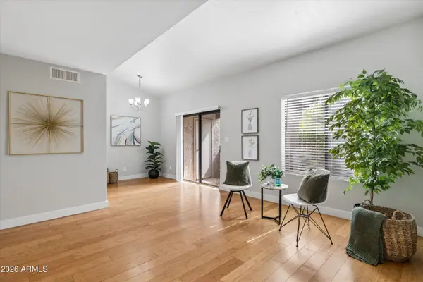 3102 E Clarendon Avenue #206, Phoenix, AZ 85016