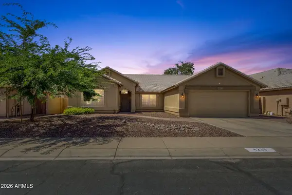 4225 E Cathedral Rock Drive, Phoenix, AZ 85044
