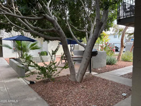 4111 E Camelback Road #17, Phoenix, AZ 85018