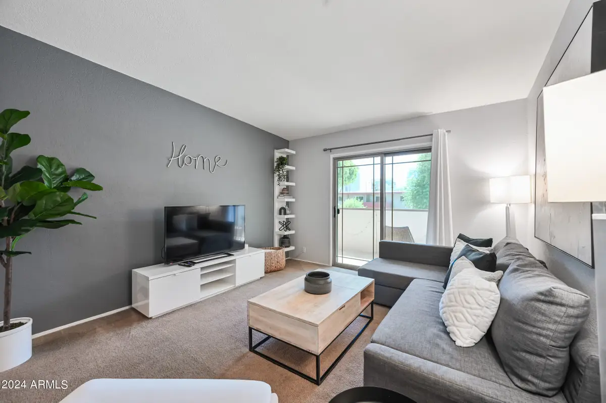 357 E Thomas Road #A208, Phoenix, AZ 85012 - #1