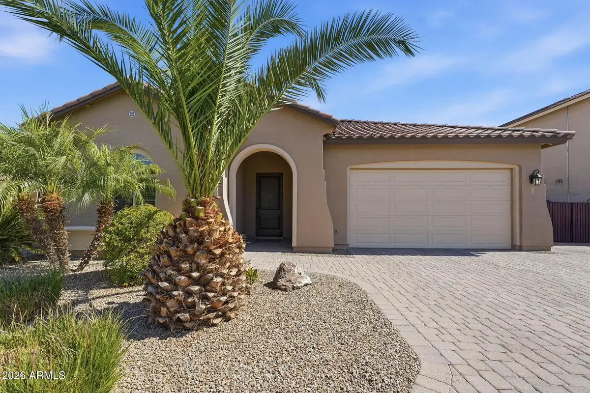 129 W White Oak Avenue, Queen Creek, AZ 85140 - #1