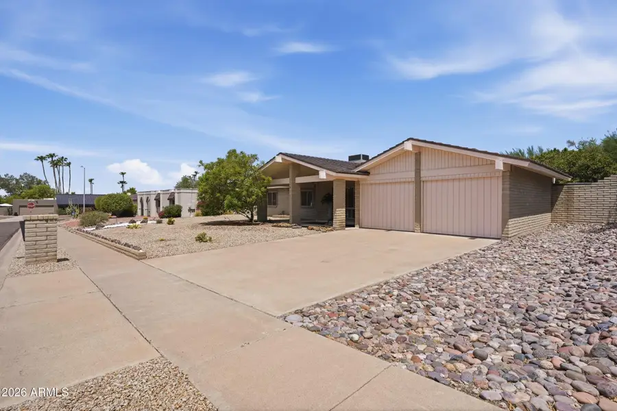 2206 E Nicolet Avenue, Phoenix, AZ 85020 - #2