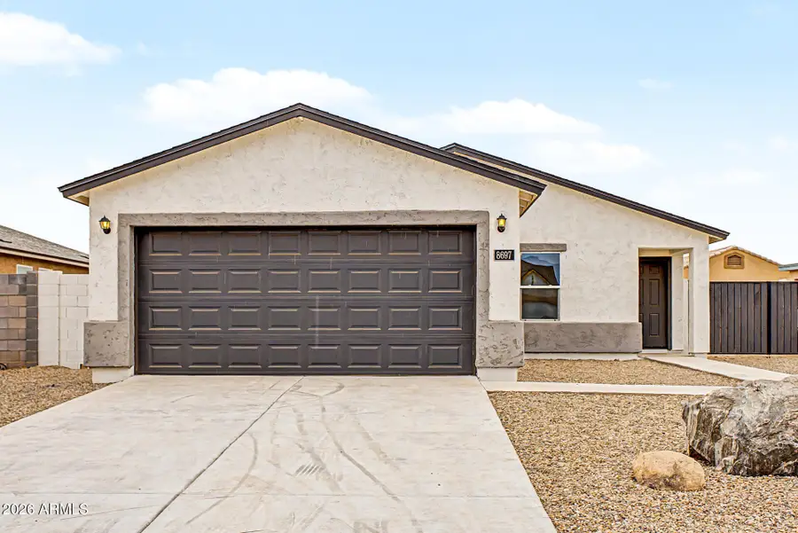8697 W Concordia Drive, Arizona City, AZ 85123 - #2