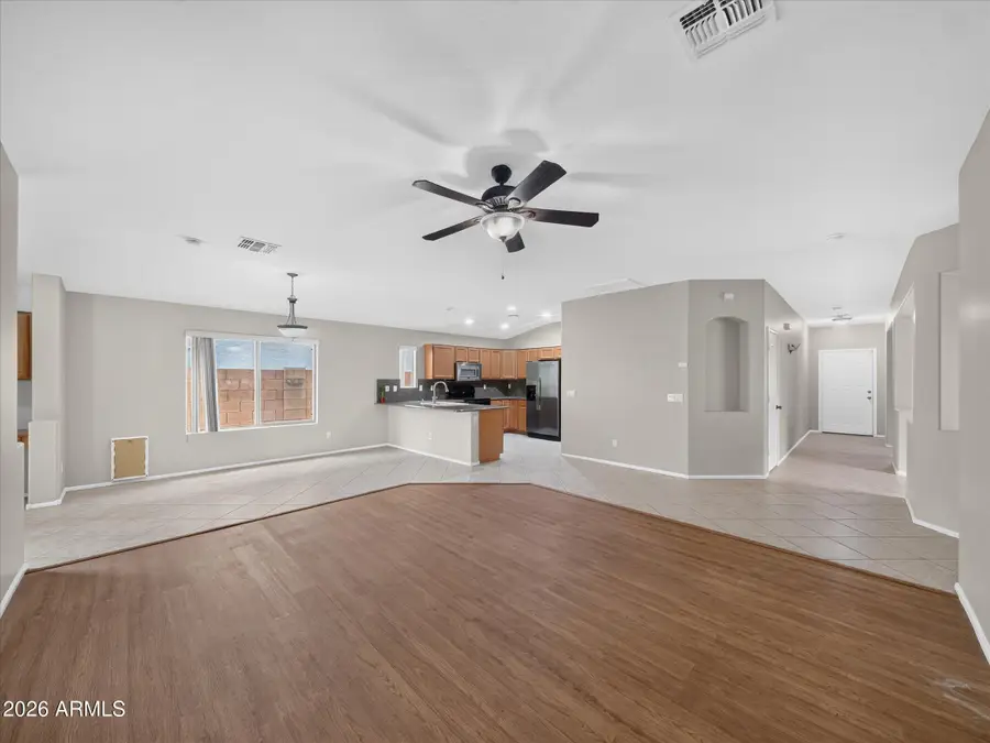 633 E Leslie Avenue, San Tan Valley, AZ 85140 - #3