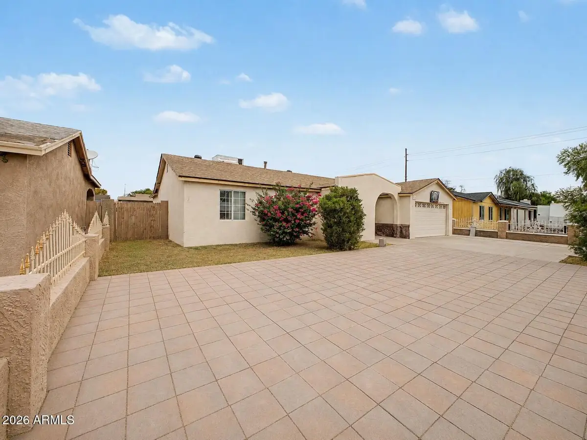 5916 W Monte Vista Road, Phoenix, AZ 85035 - #1