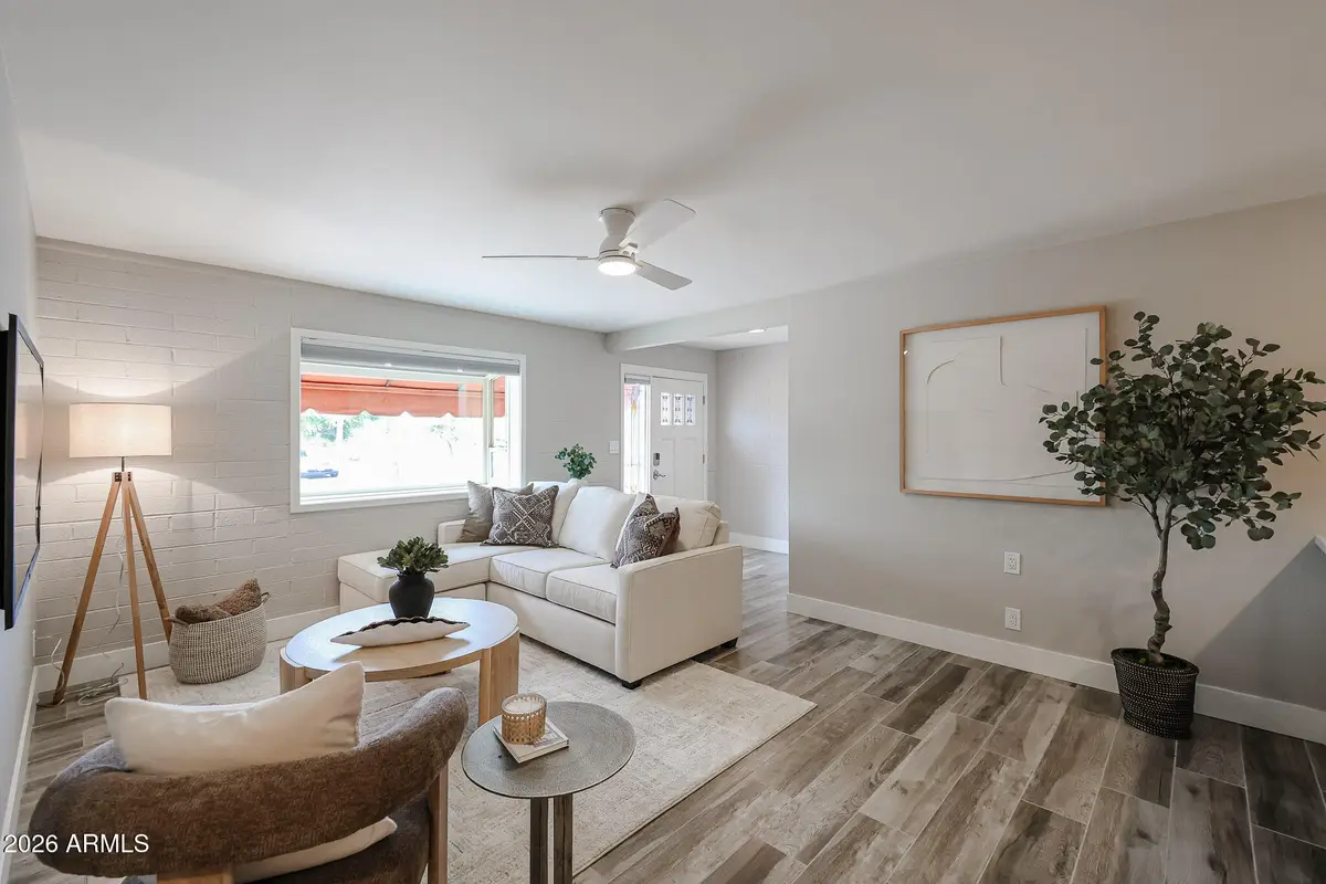 1202 E Alice Avenue, Phoenix, AZ 85020 - #1