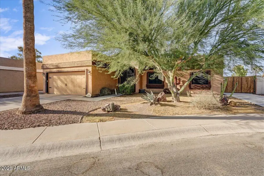 1660 E Whitten Street, Chandler, AZ 85225 - #2