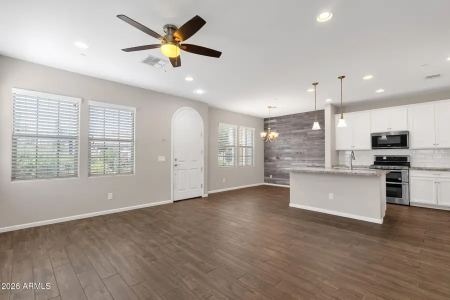 2477 W Market Place #34, Chandler, AZ 85248 - #2