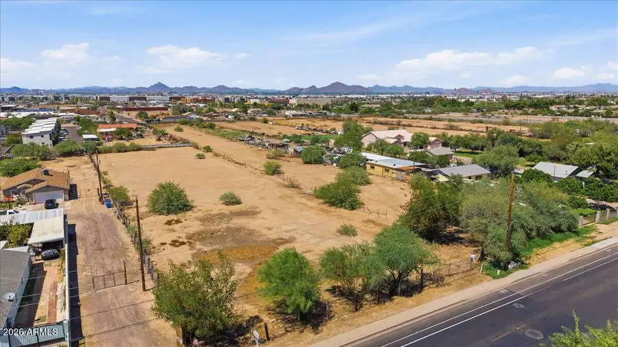 1141 E Roeser Road, Phoenix, AZ 85040 - #2