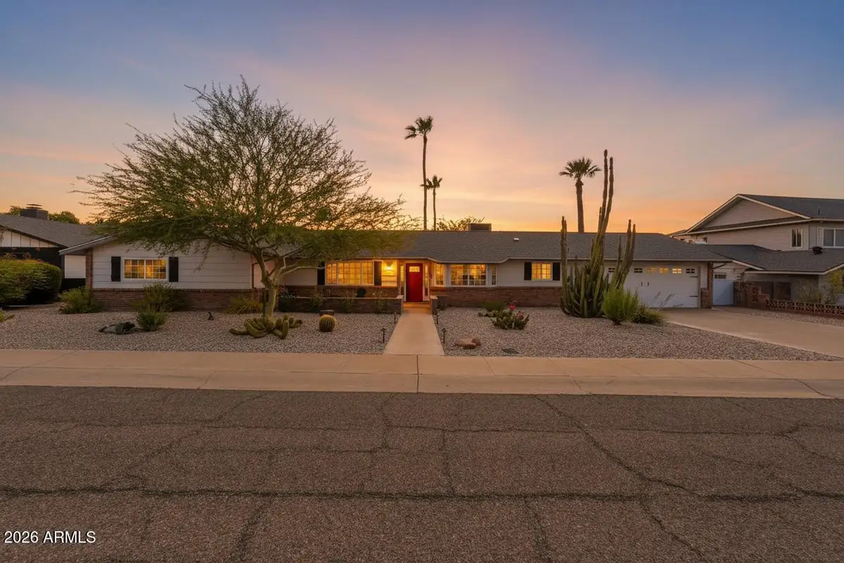 2019 E Flynn Lane, Phoenix, AZ 85016 - #1