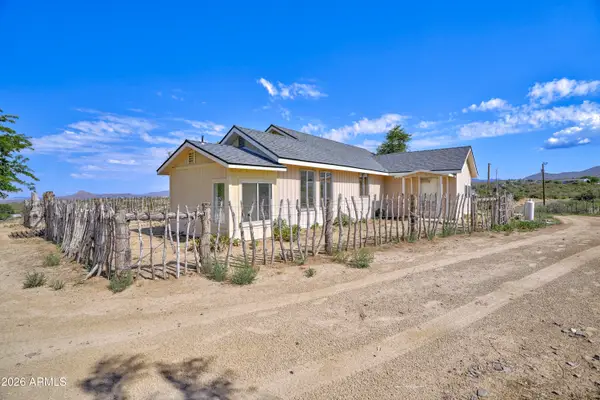 9330 S Donald Trail, Kirkland, AZ 86332