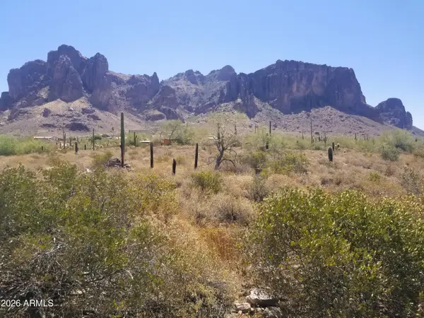 34XX N Prospectors Road, Apache Junction, AZ 85119