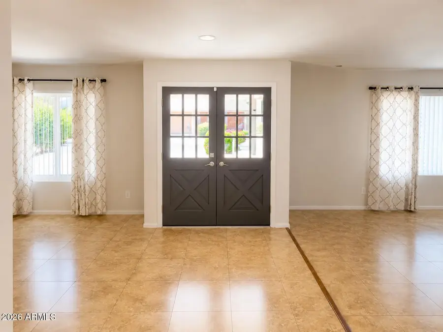 11460 S Pawnee Circle, Phoenix, AZ 85044 - #2