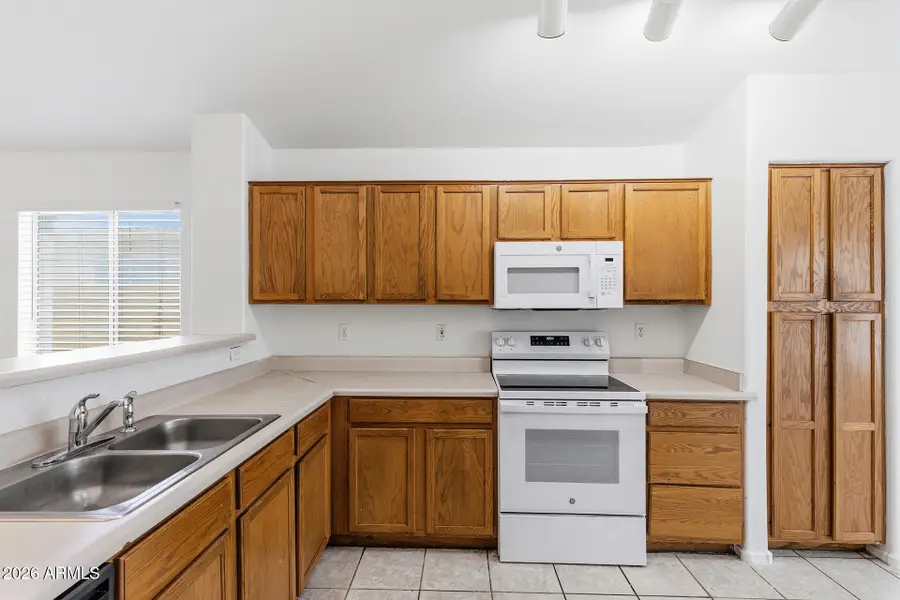 8950 W Holly Street, Phoenix, AZ 85037 - #2