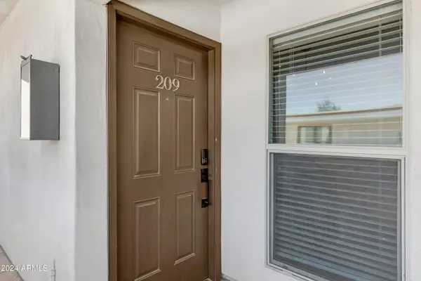 3619 E Monterosa Street #209, Phoenix, AZ 85018