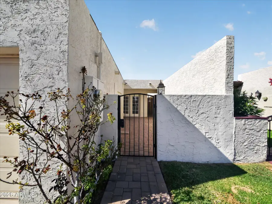 970 W Tulsa Street, Chandler, AZ 85225 - #3