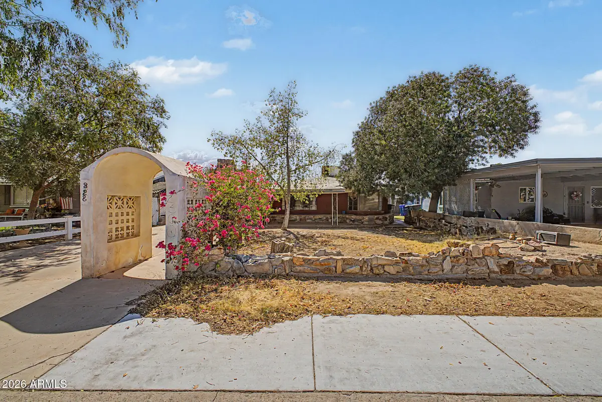 328 N Delaware Street, Chandler, AZ 85225 - #1