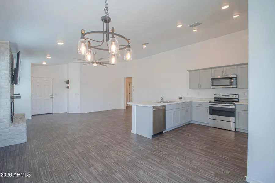 961 W Prior Avenue, Coolidge, AZ 85128 - #3