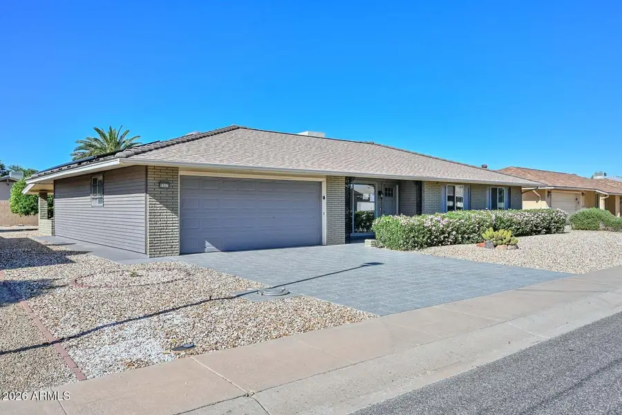 9301 W Glen Oaks Circle N, Sun City, AZ 85351 - #3
