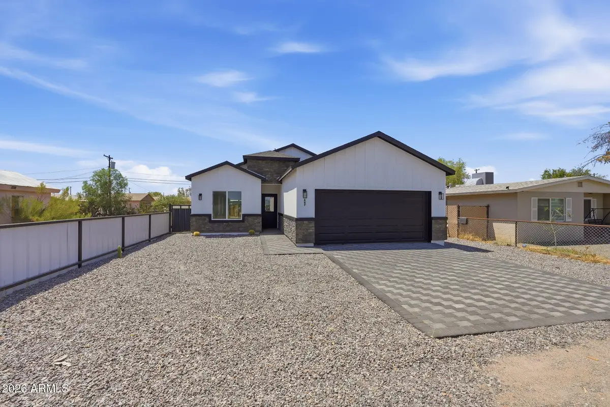 647 W Dewey Avenue, Coolidge, AZ 85128 - #1