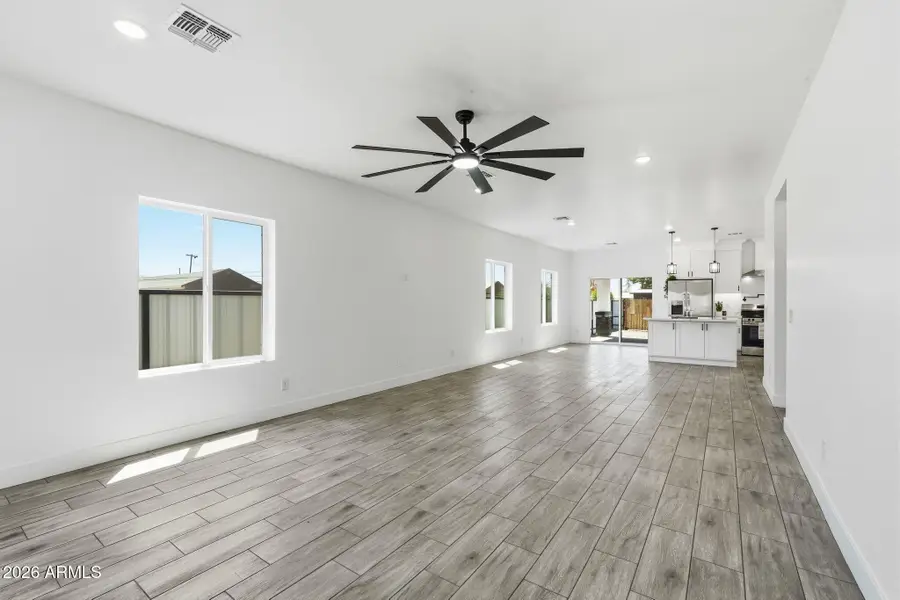 647 W Dewey Avenue, Coolidge, AZ 85128 - #3