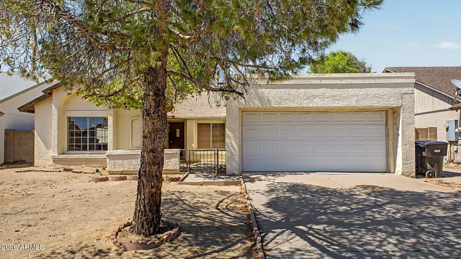 818 W Oraibi Drive, Phoenix, AZ 85027 - #2