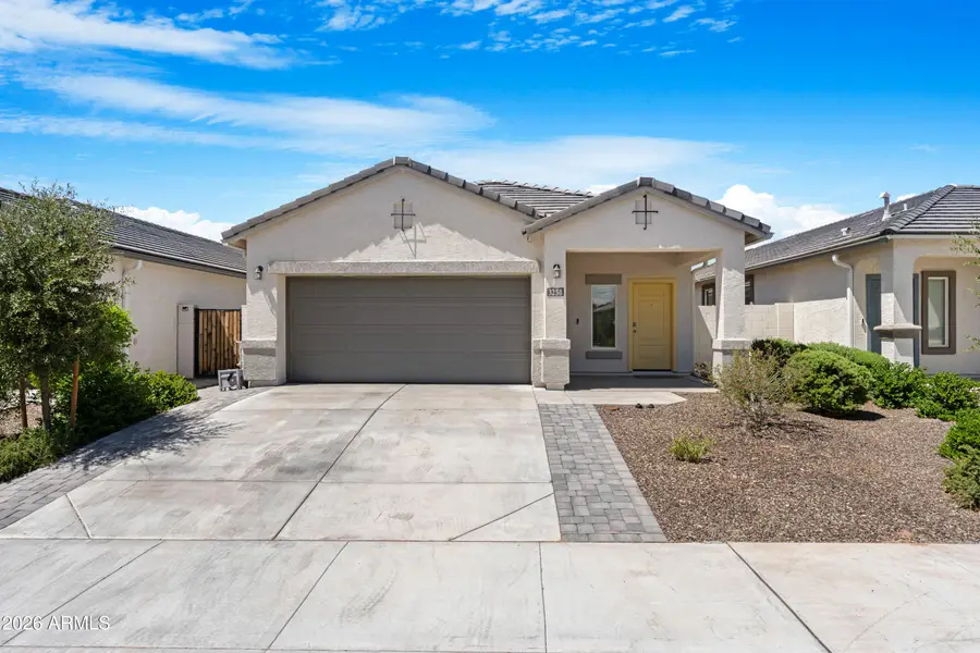 3258 W Stanton Avenue, Apache Junction, AZ 85120 - #2