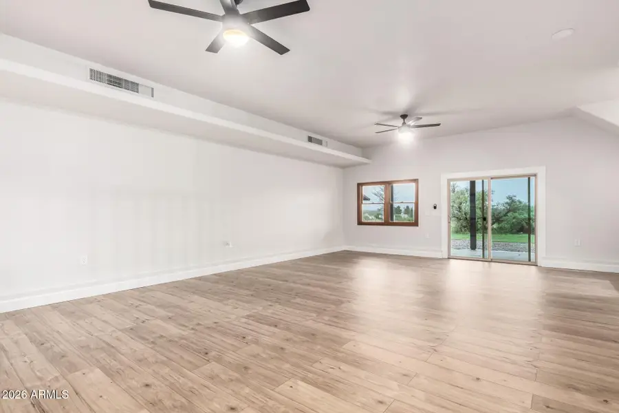 8943 S Emerald Lane, Hereford, AZ 85615 - #3