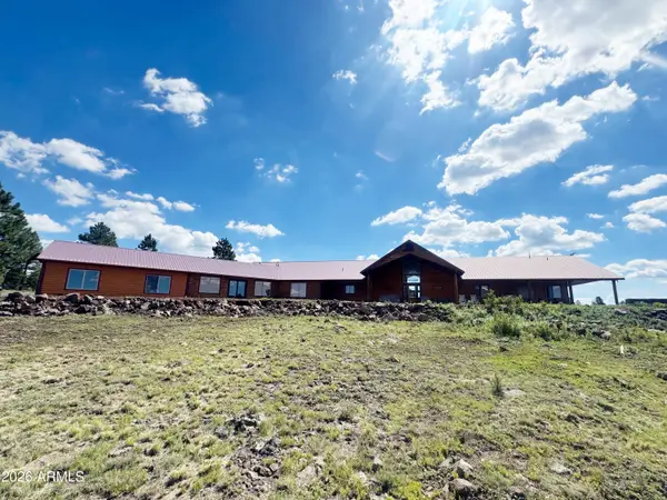 3363 N Spring Valley Road, Parks, AZ 86018