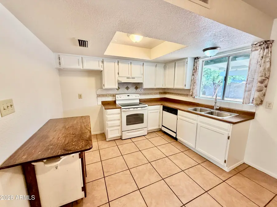 525 E Judi Drive, Casa Grande, AZ 85122 - #3