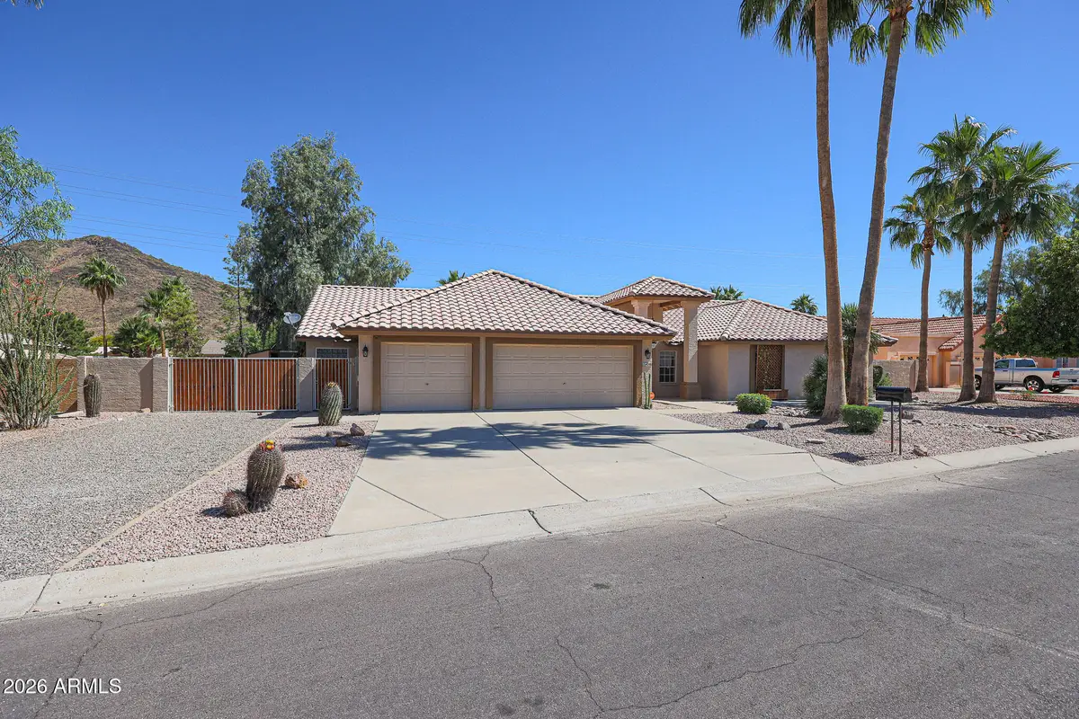5542 W Northwood Drive, Glendale, AZ 85310 - #1