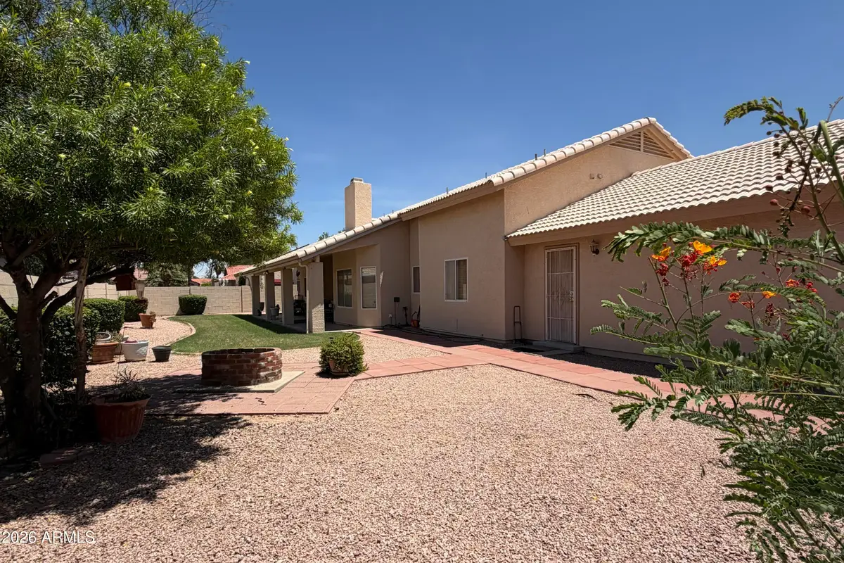 1210 E Clearview Drive, Casa Grande, AZ 85122 - #1