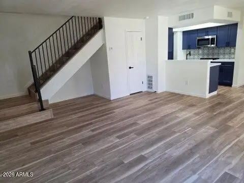 712 E Eugie Avenue, Phoenix, AZ 85022