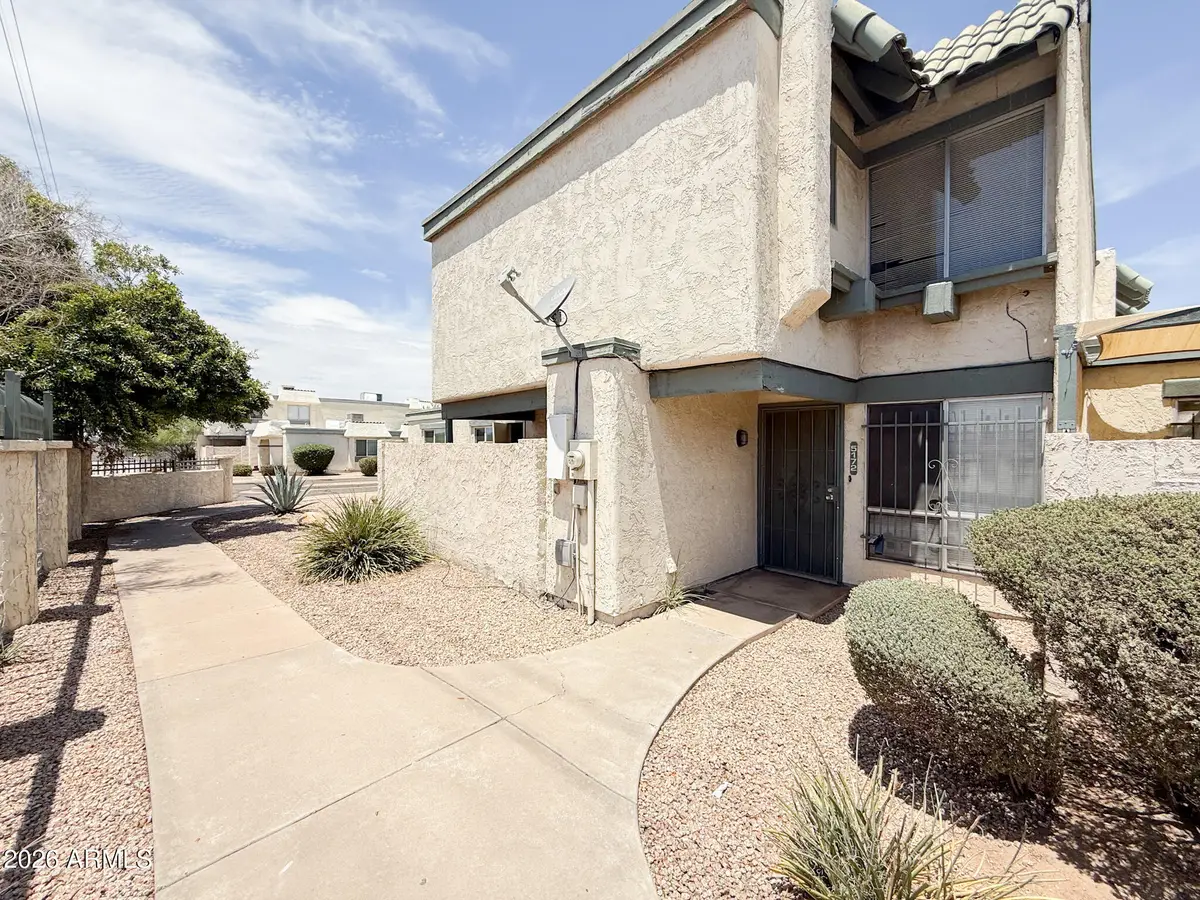 5172 W Olive Avenue, Glendale, AZ 85302 - #1