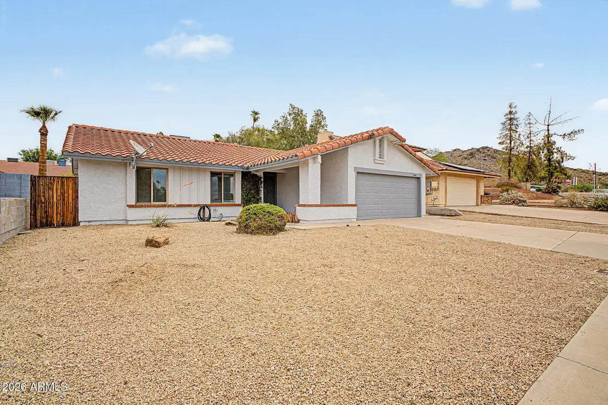 2208 E Hearn Road, Phoenix, AZ 85022 - #1