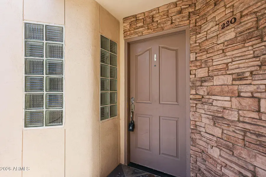 3235 E Camelback Road #220, Phoenix, AZ 85018 - #2