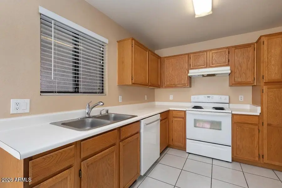 8541 W Highland Avenue, Phoenix, AZ 85037 - #2