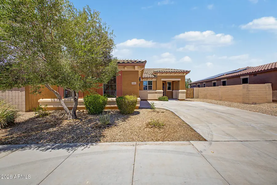 16066 W Anasazi Street, Goodyear, AZ 85338 - #2