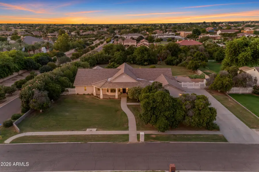 18110 E Sunnybrook Lane, Gilbert, AZ 85298 - #2